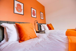 STALDON COURT. A 2 Bedroom Apartment by Prestigious Stays. Includes: Wifi, Netflix & Amazon Alexa.